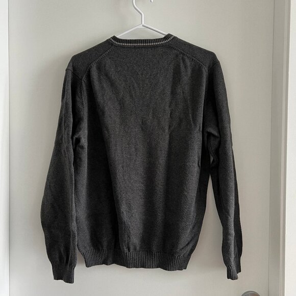 2for$30🏷Van Heusen Studio Charcoal Grey V-Neck Knit Sweater - Picture 2 of 10